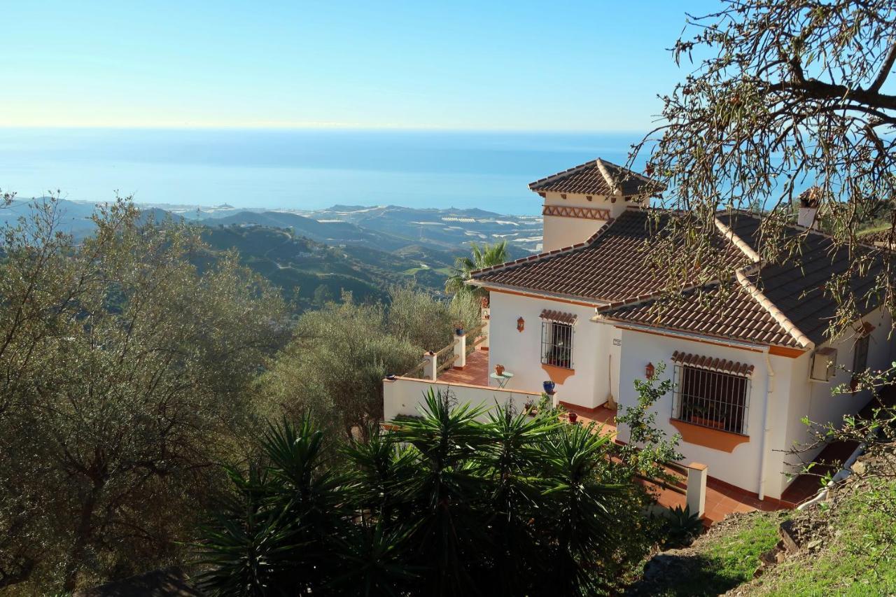 Villa Los Naranjos Sayalonga Kültér fotó